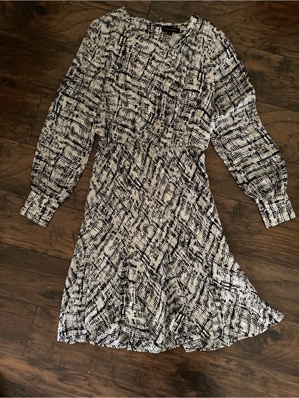 Banana Republic Black and White Printed Long-Sleeve Dress